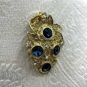 Vintage Blue Rhinestone Brooch Filigree Gold Tone Vintage signed Avante Large
